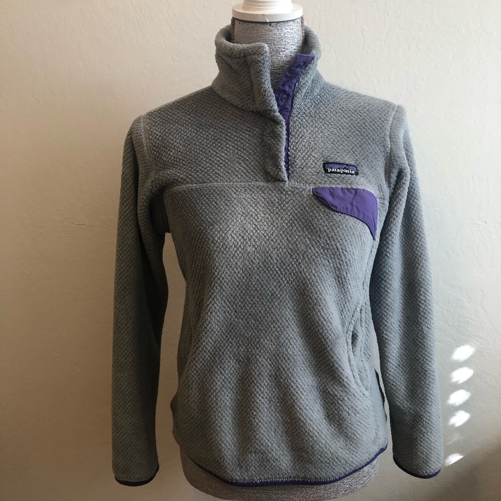 Patagonia bottoms in front and pockets in sides size small swelter long sleeves